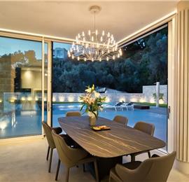 6 bedroom villa with pool and roof terrace, Sveti Staffan, sleeps 12